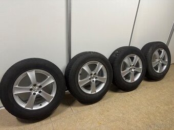 ZIMNE Pneu 235/65/R17 + Alu disky