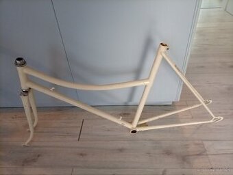 Dámsky rám na bicykel