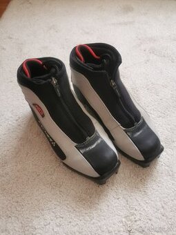 Topánky na bežky Fischer