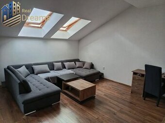 Kompletne zrekonštruovaný 2 izbový byt s balkónom