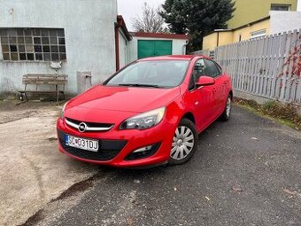 Opel Astra Notchback