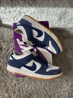 Nike SB Dunk Low Navy/Blue Gum