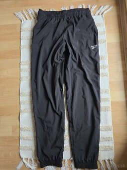 športové nohavice S