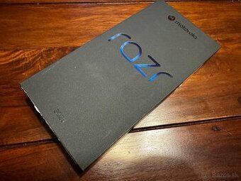 Motorola Razr 2025, 256GB, nový