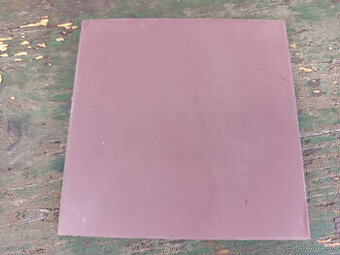 staré hnedé retro obkladačky