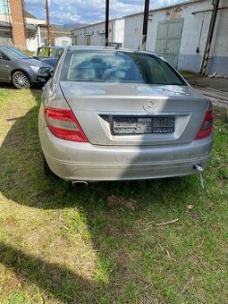 Mercedes Benz W204 C220CDI rv:2007 na diely