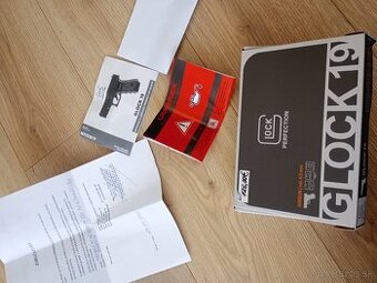 GLOCK 19