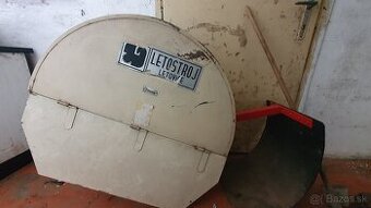 predám vyorávač zemiakov čert Letostroj nm4 202