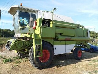 claas dominator 106