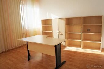 Voľné kancelárske priestory v centre Galanty na PRENÁJOM