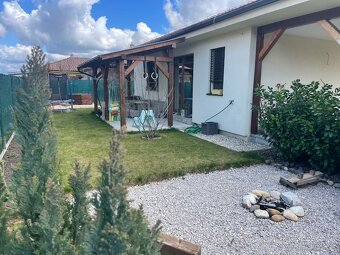 Hurbanova Ves / 9 km od Senca, predaj samostatne stojaci dom