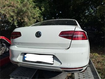 Kufor Naraznik dvere VW Passat B8 2019 led svetlo
