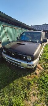 Na nahradne diely Nissan Terrano 2.7 TDI 92kw 4x4 klíma
