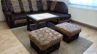 Predám sedaciu súpravu s taburetkami.