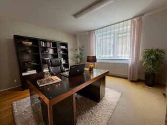 TEHLOVÝ RODINNÝ DOM