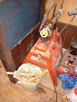 Mini sústruh na drevo