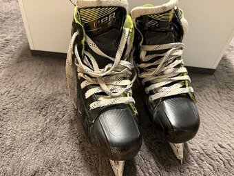 Brankárske hokejové korcule