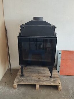 Teplovodná krbová vložka