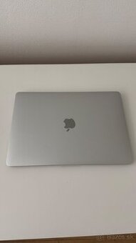 MacBook Air M1