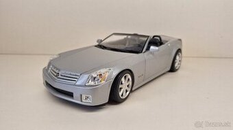 1:18 CADILLAC XLR - 1