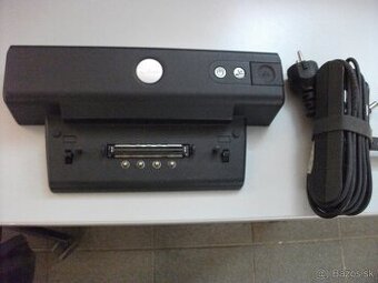 Predám novú dokovaciu stanicu DELL s adaptérom.