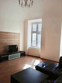 Spacious apartment FOR RENT in city centre
