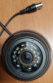 Bezpečnostná kamera analogova kovová - 1