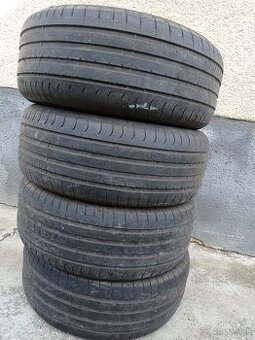 Sava intensa 235/55R17