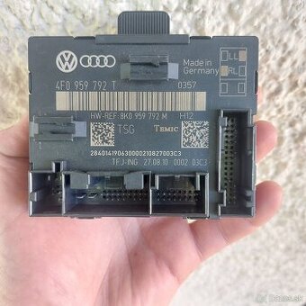 Riadiaca jednotka dverí audi a6 c6