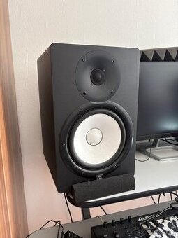 Yamaha HS8