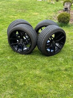 Audi 5x112 255/35 R19 zimná sada pneu + disky