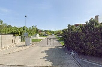 PRENÁJOM veľkého 4iz bytu  až 200m2 +  záhrada, bazen,sauna,
