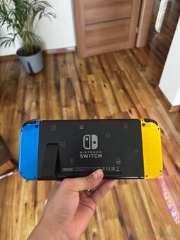 Nintendo switch special Fortnite edition + hry na Nintendo