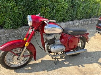 JAWA 250 / 559