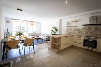 3i byt na Bakossovej