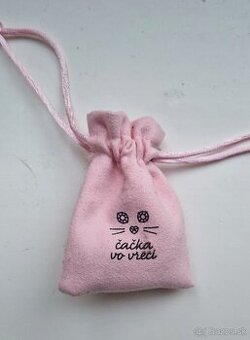 Náušnice Petra Toth Čačka vo vreci červené srdiečka