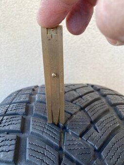 Zimné pneumatiky 255/55R18