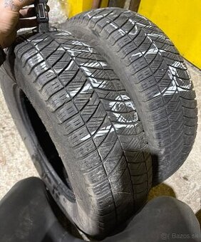 C349 2ks celoročné 215/75R16C