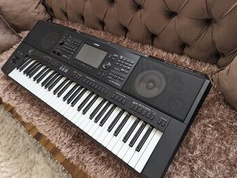 Yamaha PSR SX900 TOP STAV