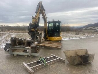 Caterpillar 305,5 E2 CR + rotator Engcon
