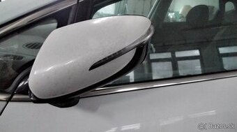 KIA CEED 2014 predám SPÄTNÉ ZRKADLO SO SMEROVKOU SKLOPNÉ, DV