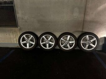 Zimna sada Audi 235/50R19