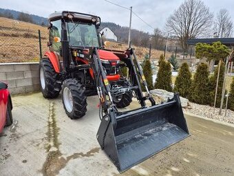 Traktor z čelným nakladačom 50PS