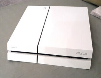 Predám Playstation 4