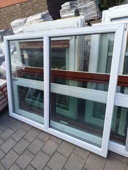 Plastové okno
