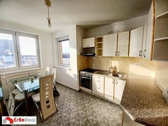 Prenájom 3 izbového bytu v OC Galaxia