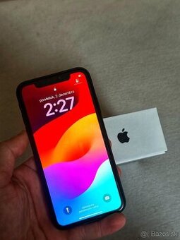 Apple iPhone XR 64GB čierny
