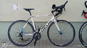 Cestný bicykel FOCUS Culebro - 1