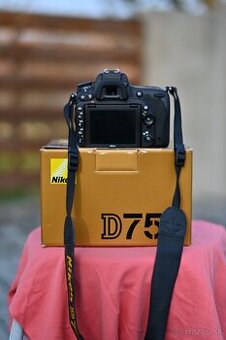 Nikon d750 len telo