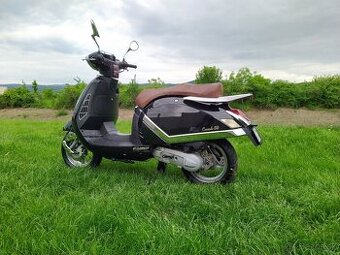 Skuter EXPLORER  COMMODO 50